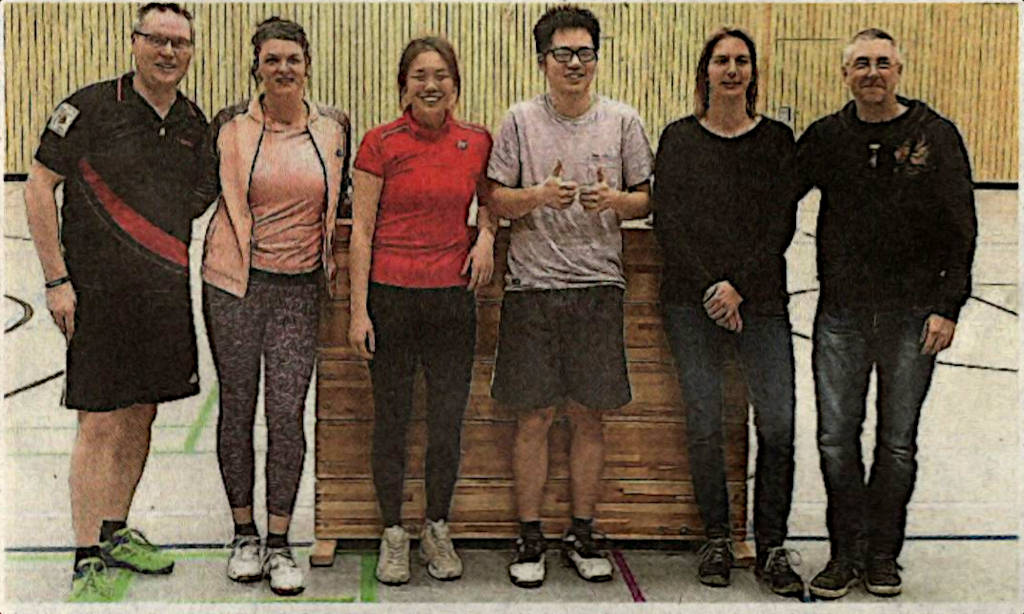 Hatten viel Spaß beim Mitternachtsturniers (von rechts): Ansgar Wittkamp, Jenny Appelt (Drittplatzierte ), Jun Yi Chen , Laura Chou (Turniersiegerin), Kati Kerkhoff und Thorsten Merschformann (Zweitpatzierter).