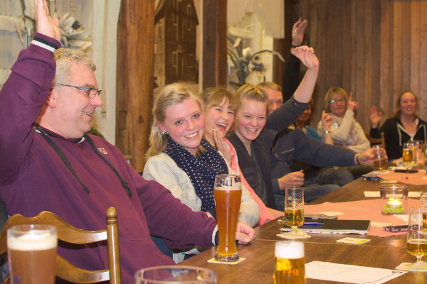 Jana Vörding wird für den ausscheidenen Kassenprüfer Johannes Sicking einstimmig gewählt.