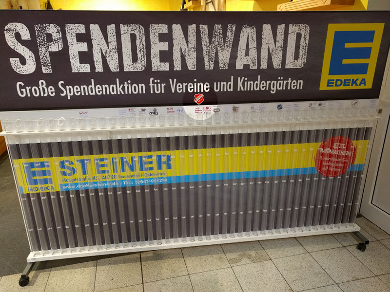 Die Westfalia Spendenröhre könnt ihr garnicht verfehlen. Sie befindet sich in der Mitte der Spendenwand. Die Westfalia Spendenröhre könnt ihr garnicht verfehlen. Sie befindet sich in der Mitte der Spendenwand.