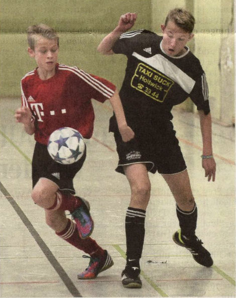 Die C-Junioren um Noah Eggemann (links) haben das Halbfinale knapp verpasst — jetzt hofft die Westfalia auf die anderen Teams.	Foto: Frank Wittenberg