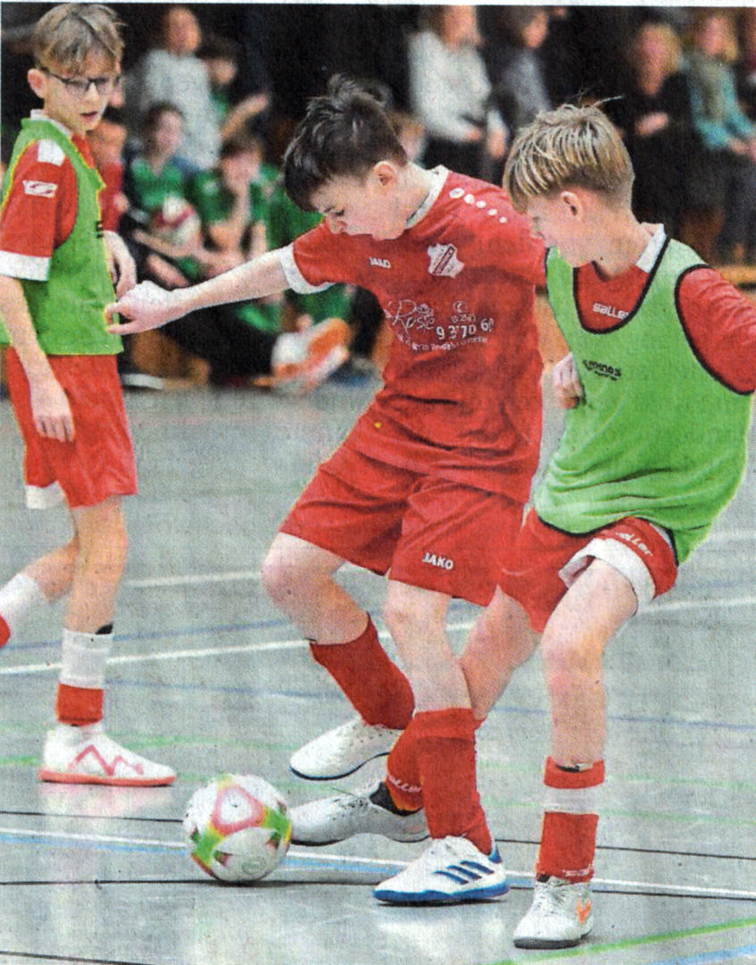 Hallenspektakel ist angesagt: An den nächsten drei Wochenenden steigt der Volksbank Baumberge-Cup von Westfalia Osterwick. Foto: Archiv/fw'